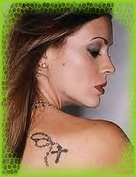 Alyssa Milano Rosary Tattoo3